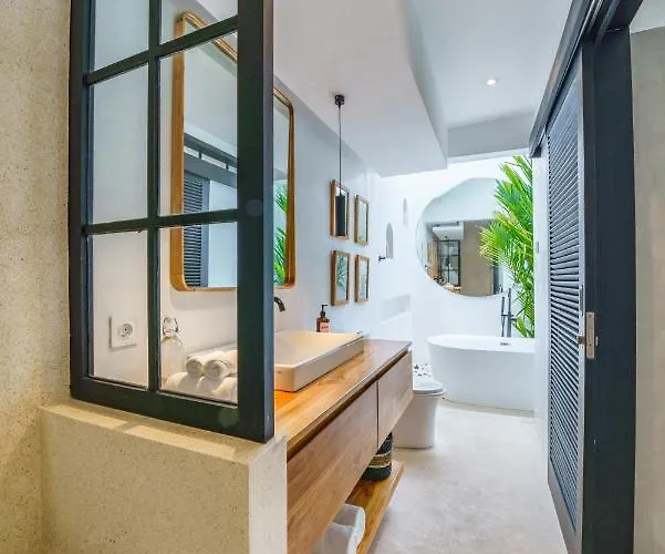 Mellow - Lovely 2 Bdr Close To The In !